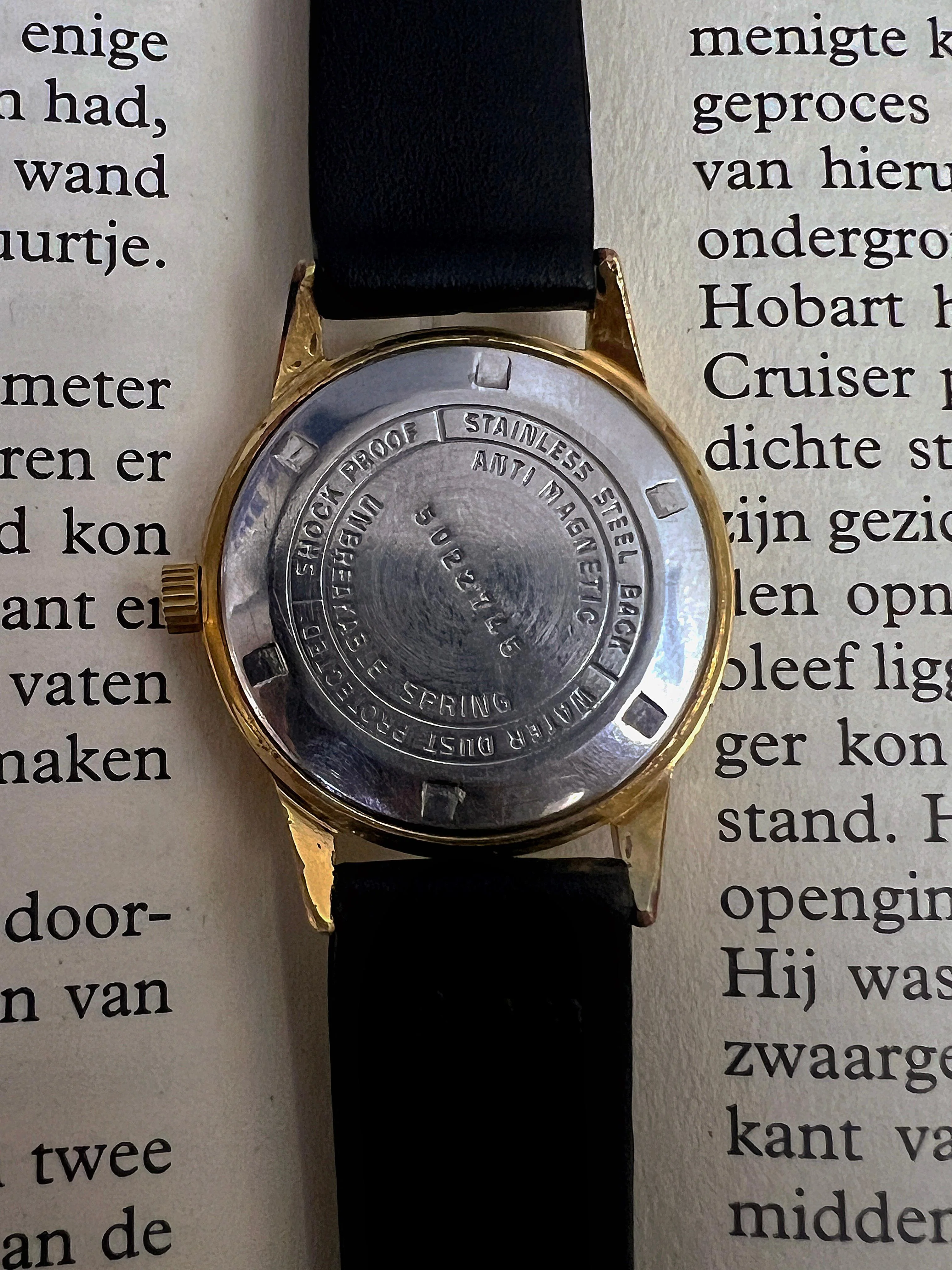 Citizen - Gold - Image 3